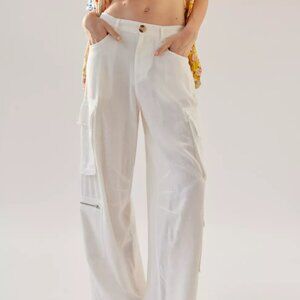 UO Alexandra Linen Cargo Pant